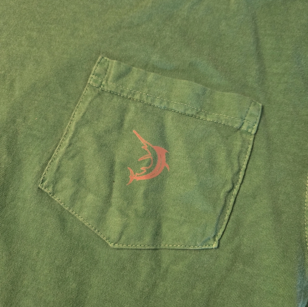 Men's Sz M Green Pocket T-Shirt Reel Legends Pigment Wash New - Picture 2 of 5